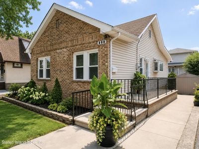 116 Ridgewood Ave