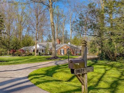 9675 Rollin Rd