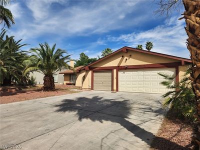 5166 W Desert Inn Rd