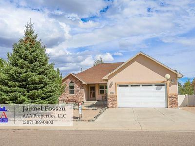 3208 Magnolia Dr