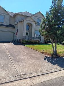 584 Burghardt Dr