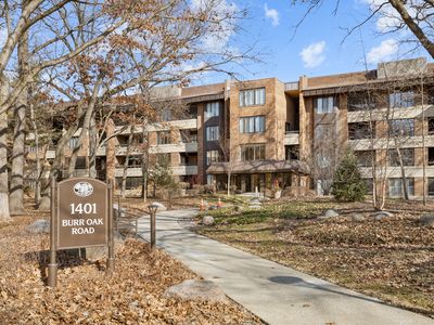 Property at 1401 Burr Oak Rd APT 117B, Hinsdale, IL