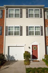 2337 Drake Ln