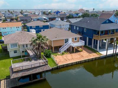 901 Bonita St