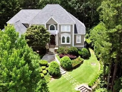 3915 Merriweather Woods