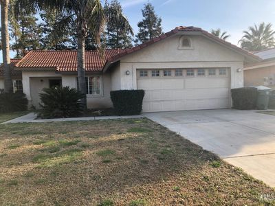 5915 Pine Canyon Dr