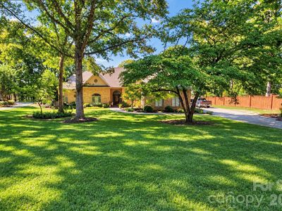 4124 Old Course Dr