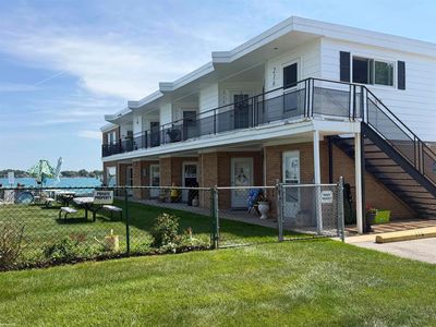 444 N Main St APT 214