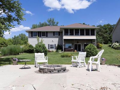 10529 Wildflower Dr