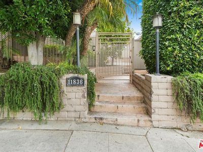 11836 Mayfield Ave APT 4