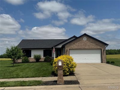 535 Shamrock Dr