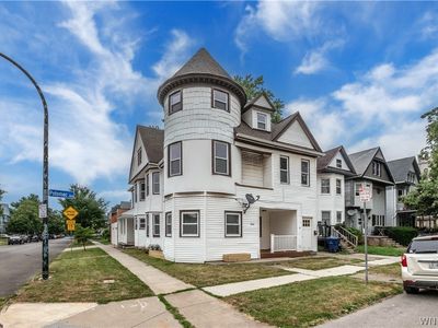364 Potomac Ave