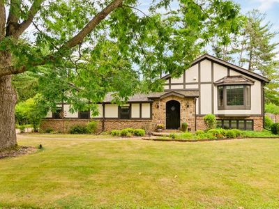 110 River Island Dr