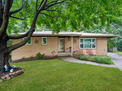 3629 Oakcrest Dr