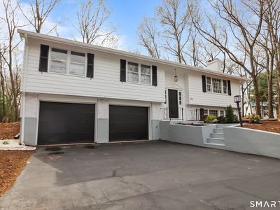 14 Dean Drive