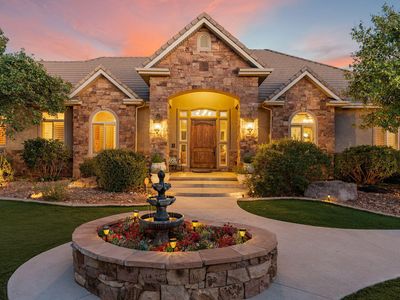 1811 S Panorama Dr