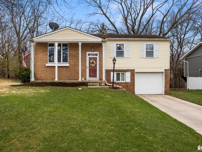 2320 W Winnebago Dr