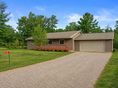 332 Blue Waters Trl