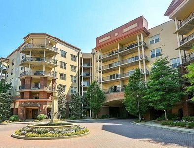 200 River Vista Dr #704
