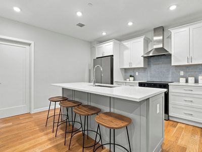 267 Old Colony #206