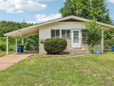 10205 Gourock Dr