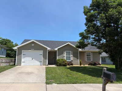 607 Bear Valley Ct