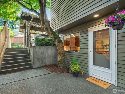 5932 Fauntleroy Way SW #4