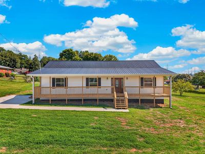 255 NW Clearview Dr