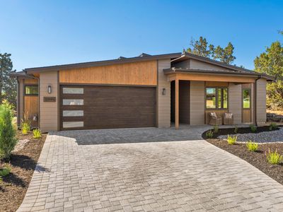 22985 Ghost Tree Ln
