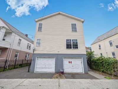 235 Keen St