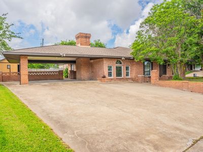 2652 Bluebird Ln