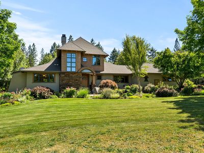 693 Horizon Hills Rd