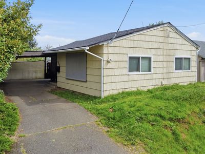 4704 NE 108th Ave