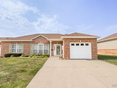 Property at 115 Saint Christopher Ct, Mascoutah, IL
