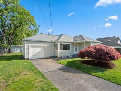 16429 SE Woodward St