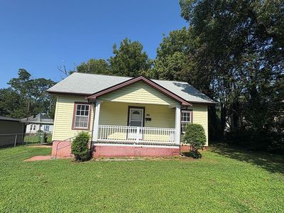 100 Madora St