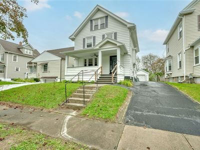 216 Avery St