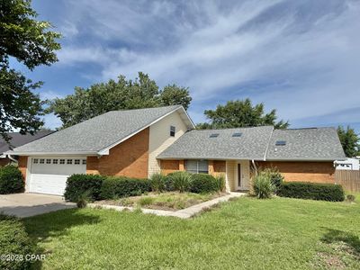 1428 Bluegrass Ln