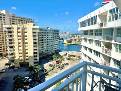1801 S Ocean Dr APT 1042