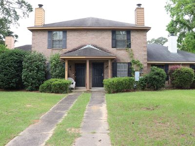 5980 Carmel Dr