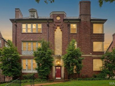 7539 Oxford Dr APT 1W