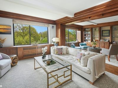 230 Central Park W APT 8D