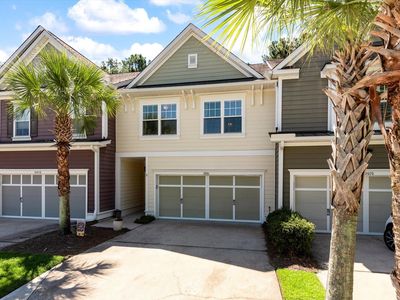 2016 Kings Gate Ln