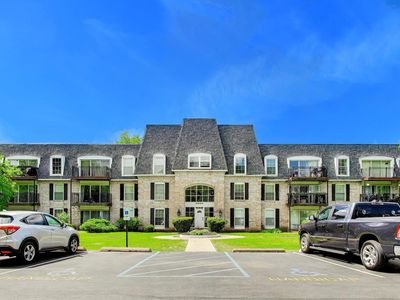 5400 Carriageway Dr APT 103