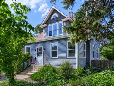 1017 18 1/2 Ave NE