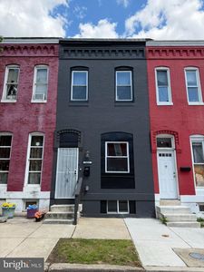 2421 Brentwood Ave