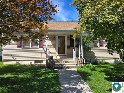 2108 Columbia Ave
