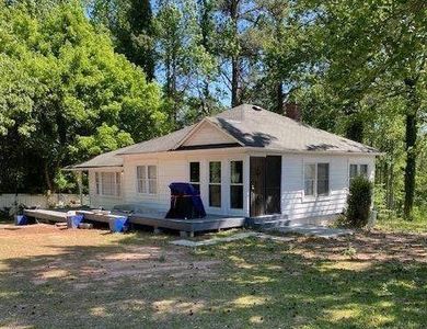 Property at 4682 Stonewall Tell Rd, College Park, GA