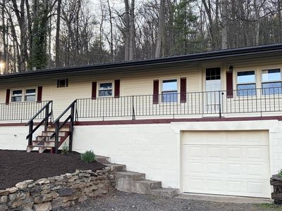 380 Mountain Rd