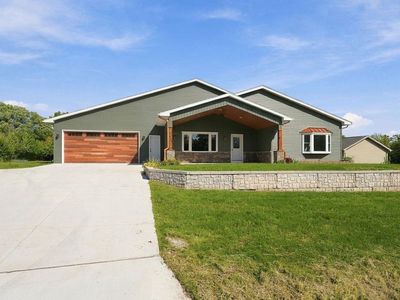 Property at 661 E River Dr, Omro, WI